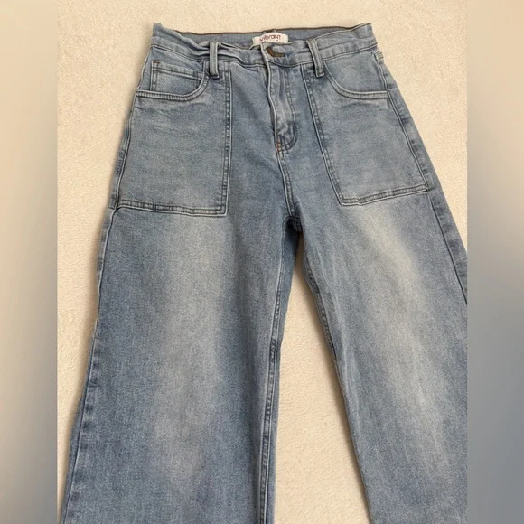 Vibrant MIU Wide  Leg Jeans Size 5 W26 Light Wash Patch Pocket Cropped Denim - Picture 3 of 16